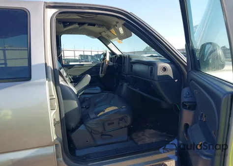 2001 GMC Sierra 2500Hd Sle from USA, damaged, VIN 1GTHC23U61F110652